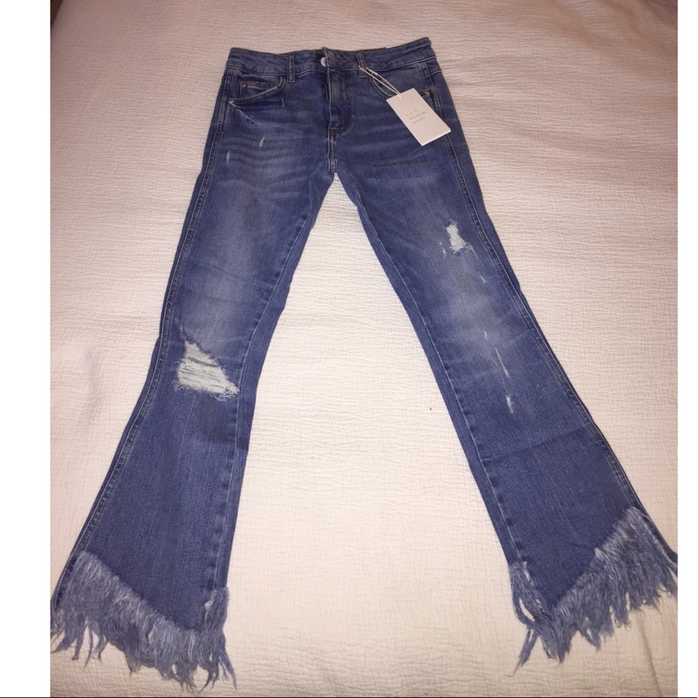 Crop ripped jeans